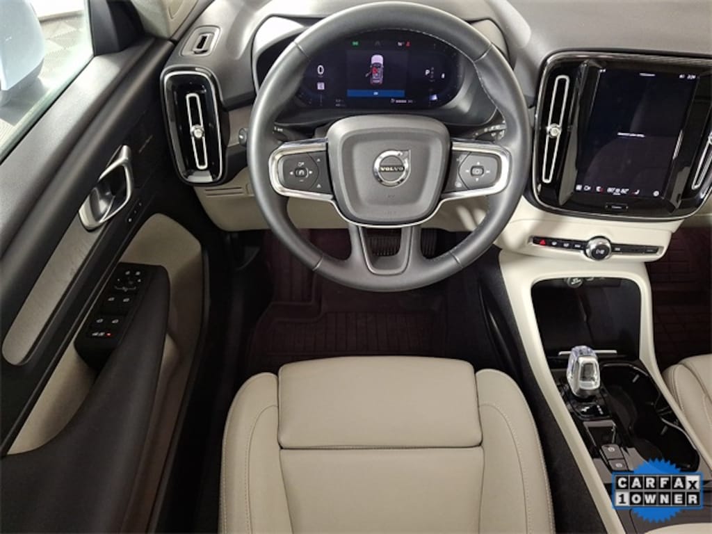 Used 2024 Volvo XC40 Ultimate SUV