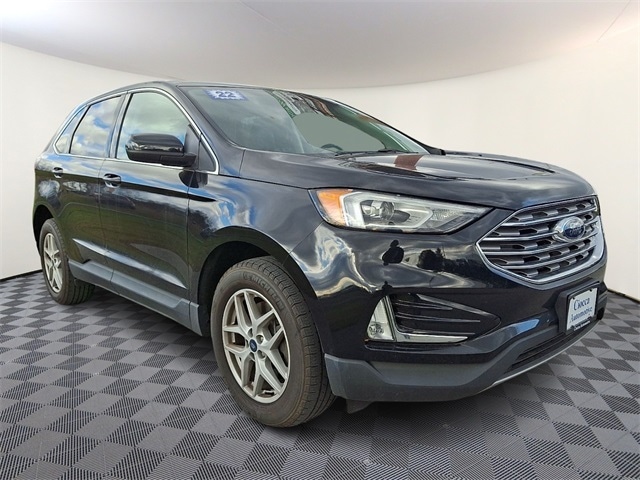 2022 Ford Edge SEL's photo