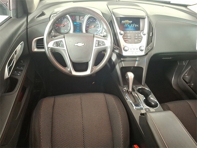 2015 Chevrolet Equinox LT photo 2