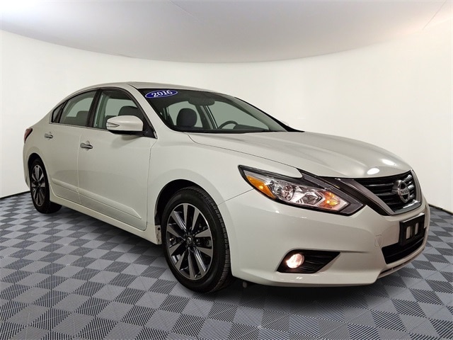 2016 Nissan Altima SV