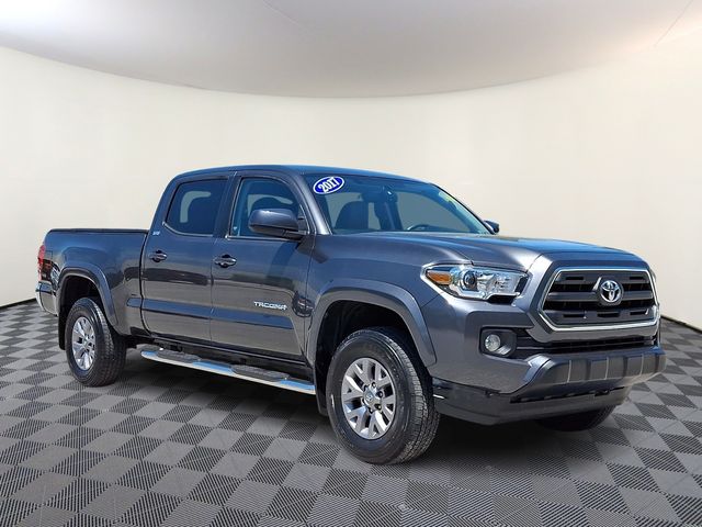 2017 Toyota Tacoma SR5 Double Cab 4x4 V6 Auto LB's photo