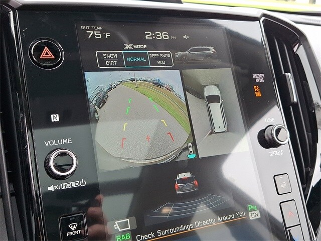 2025 Subaru Ascent Onyx Edition Touring photo 4