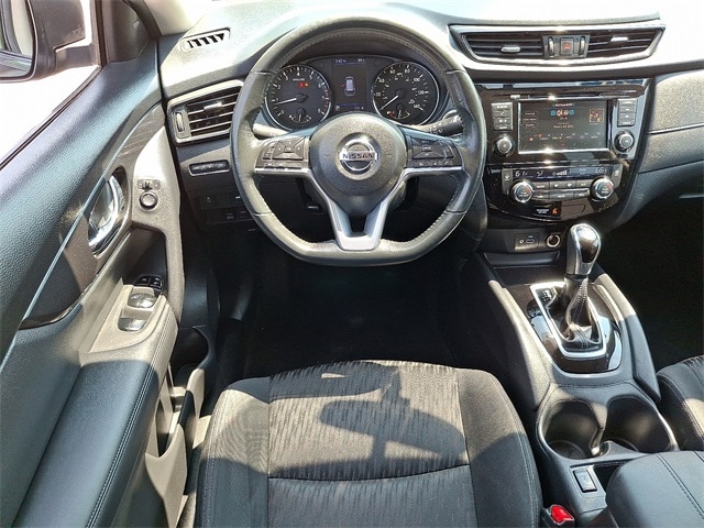 Used 2018 Nissan Rogue SV with VIN KNMAT2MV1JP579666 for sale in York, PA