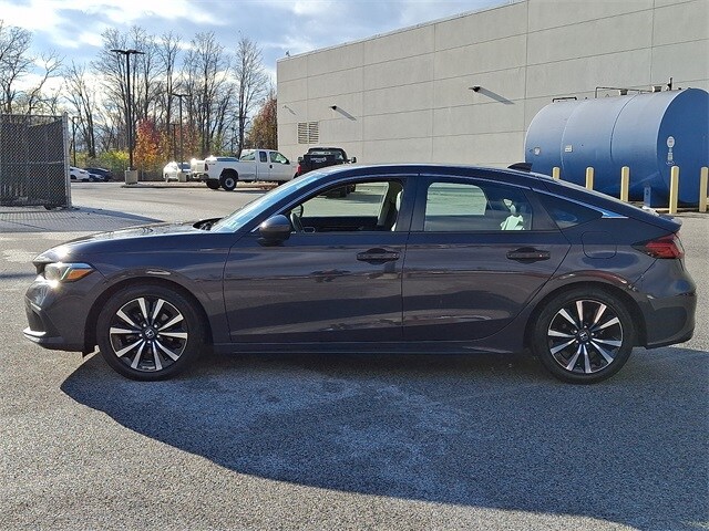 2022 Honda Civic EX-L Hatchback photo 4