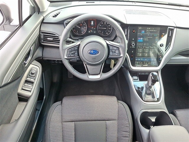 2025 Subaru Outback Premium photo 2