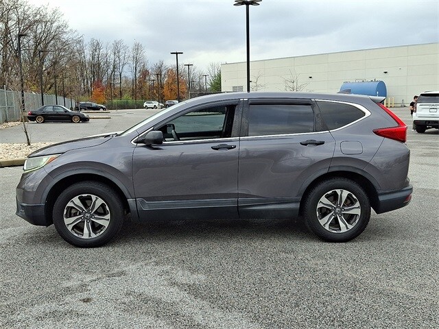 2017 Honda CR-V LX photo 4