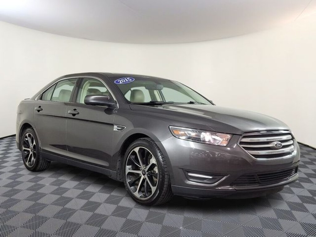 Used 2015 Ford Taurus SEL Sedan