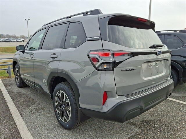 2026 Subaru Forester Premium photo 3