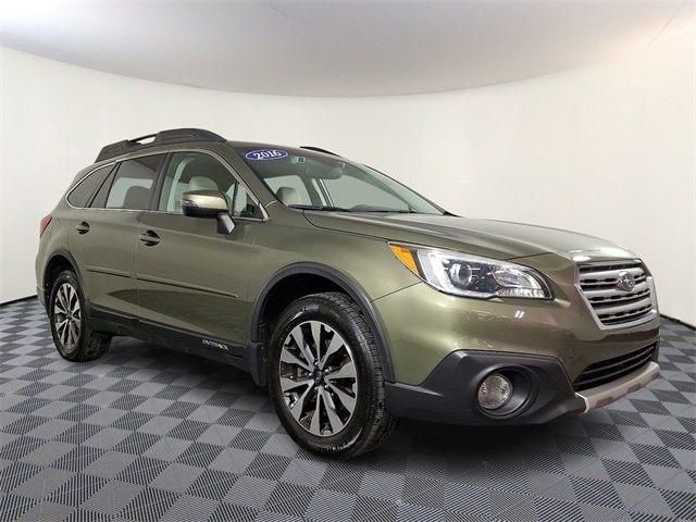 2016 Subaru Outback Limited's photo