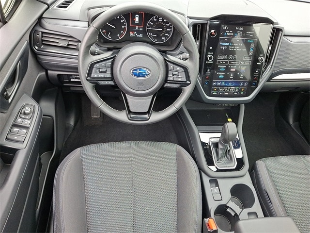 2025 Subaru Forester Premium Base photo 2