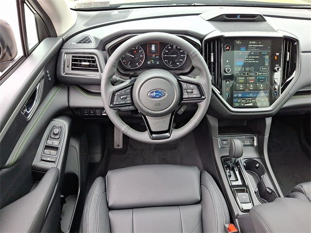 2025 Subaru Ascent Onyx Edition Touring photo 2
