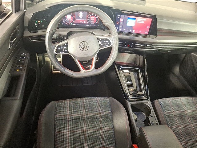 2024 Volkswagen Golf GTI SE photo 2
