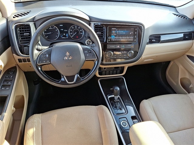 Used 2017 Mitsubishi Outlander SEL with VIN JA4AZ3A38HZ031101 for sale in York, PA