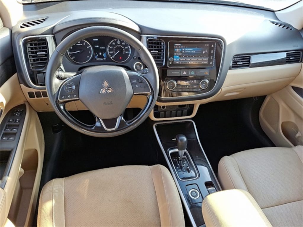 Used 2017 Mitsubishi Outlander SEL CUV