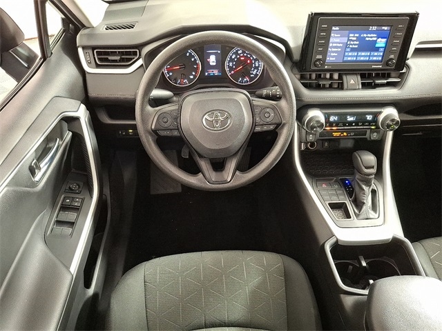 Used 2022 Toyota RAV4 XLE with VIN 2T3P1RFVXNC277701 for sale in Kansas City