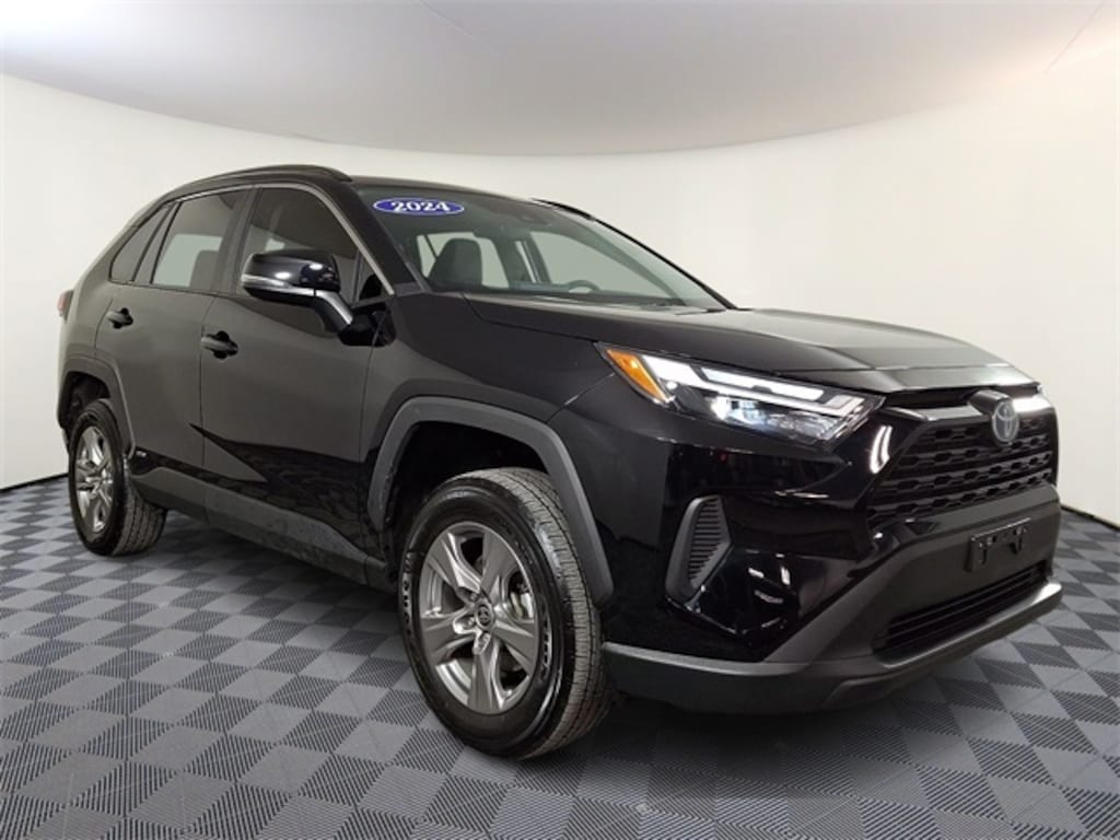 Used 2024 Toyota RAV4 Hybrid XLE SUV