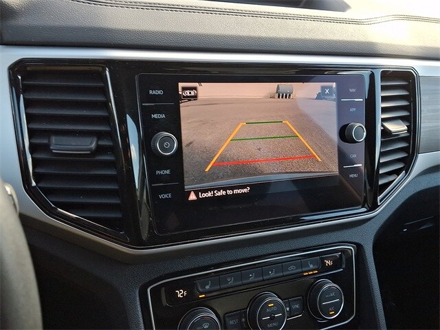 2022 Volkswagen Atlas SEL photo 4