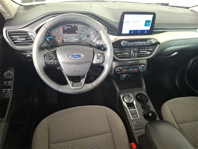 2021 Ford Escape SE photo 2
