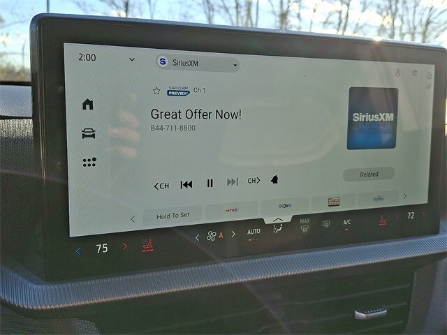 2025 Ford Explorer ST-Line photo 3