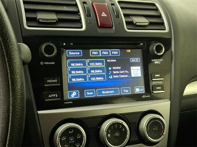 2016 Subaru Impreza 2.0i Premium photo 3