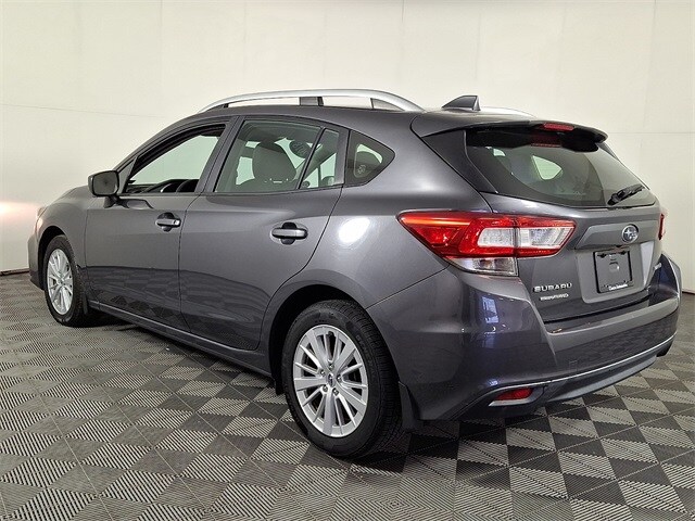 2018 Subaru Impreza 2.0i Premium photo 4