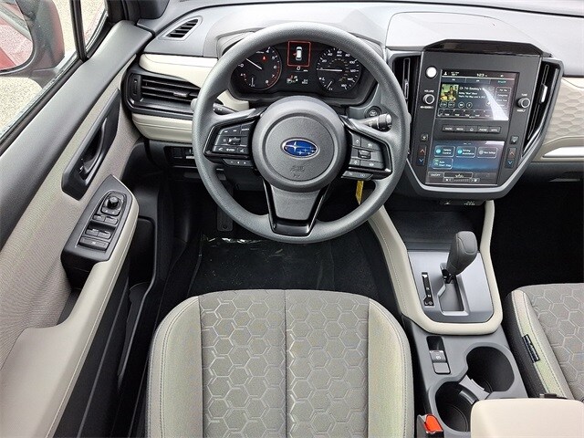 2025 Subaru Forester Base photo 2