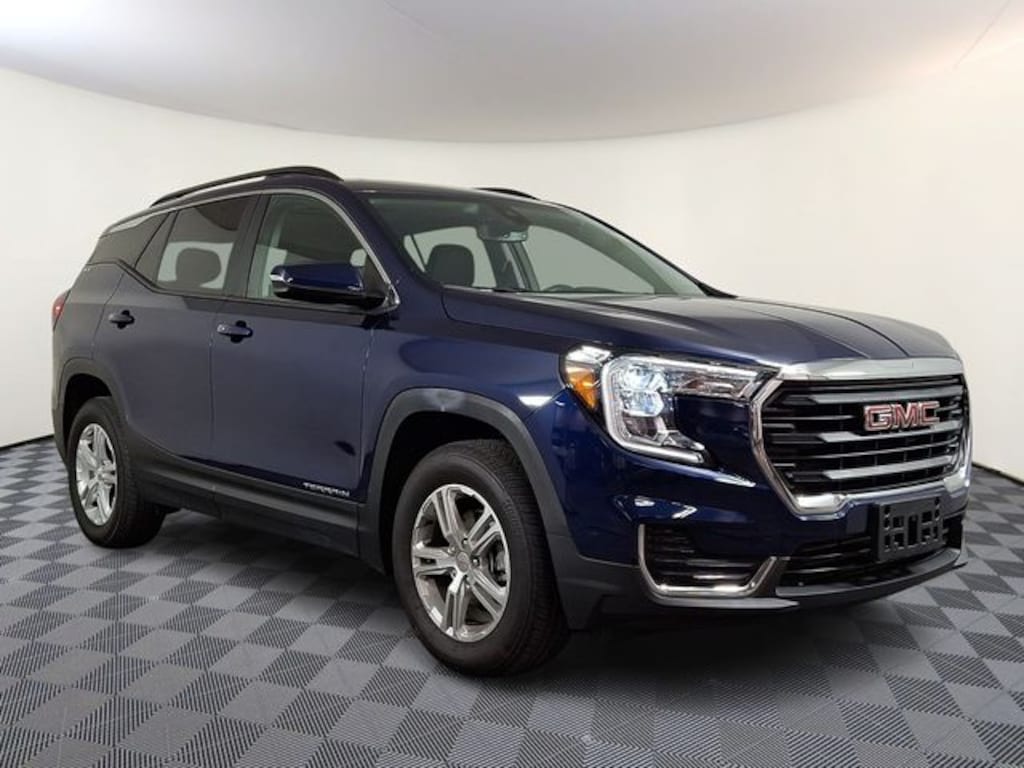Used 2023 GMC Terrain SLE SUV