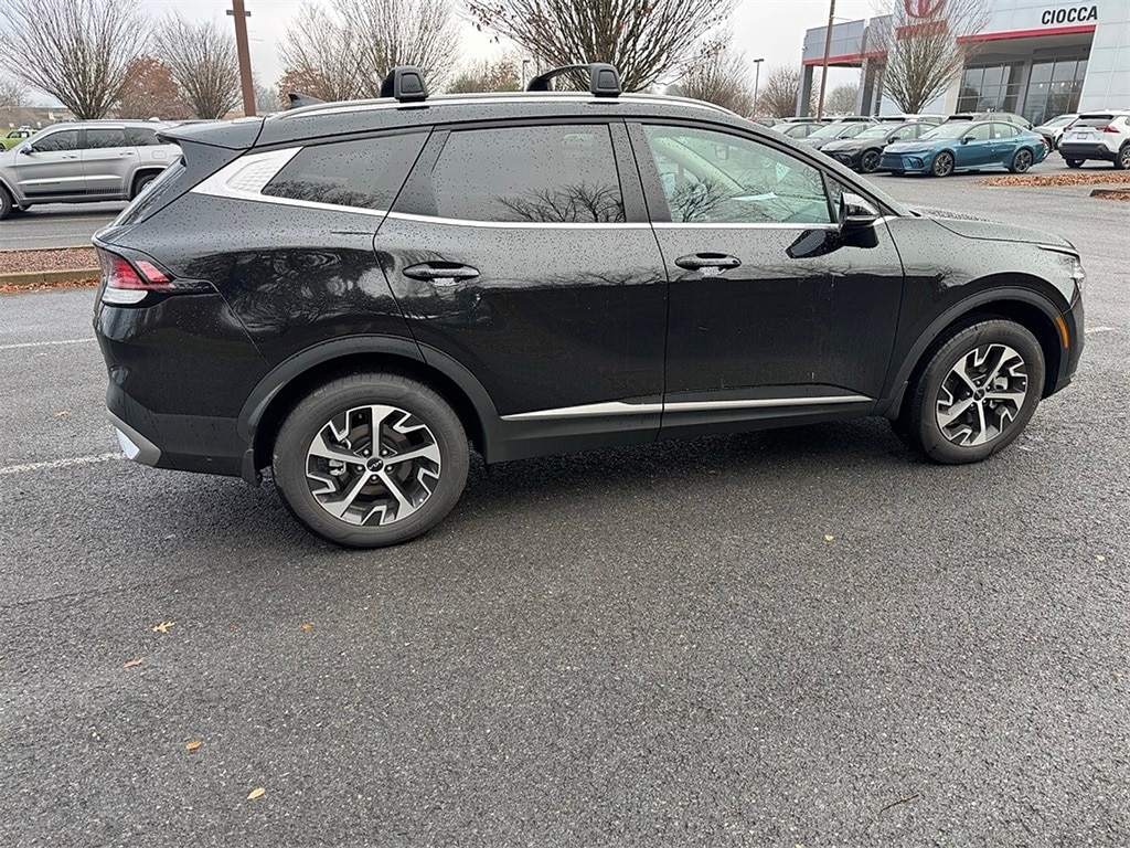 Used 2025 Kia Sportage Hybrid EX SUV
