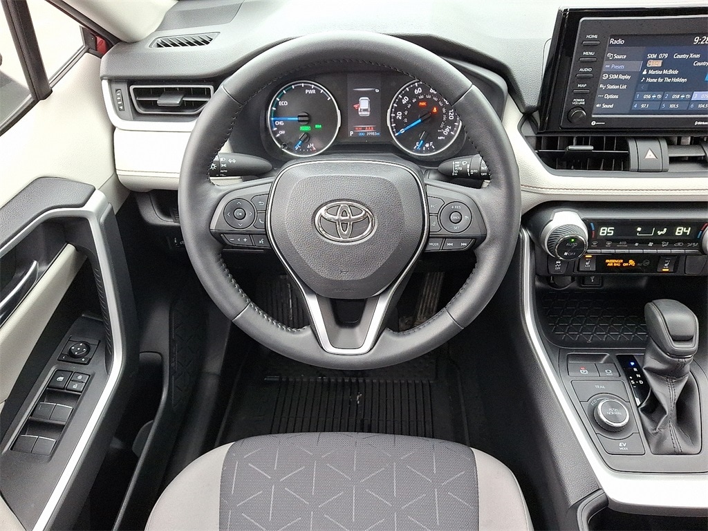 Used 2022 Toyota RAV4 XLE with VIN JTMRWRFV6ND149283 for sale in Kansas City