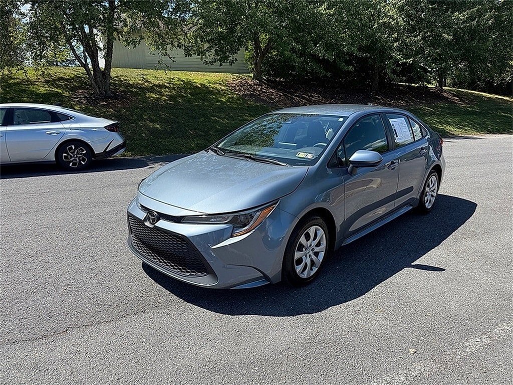 Used 2022 Toyota Corolla LE Sedan
