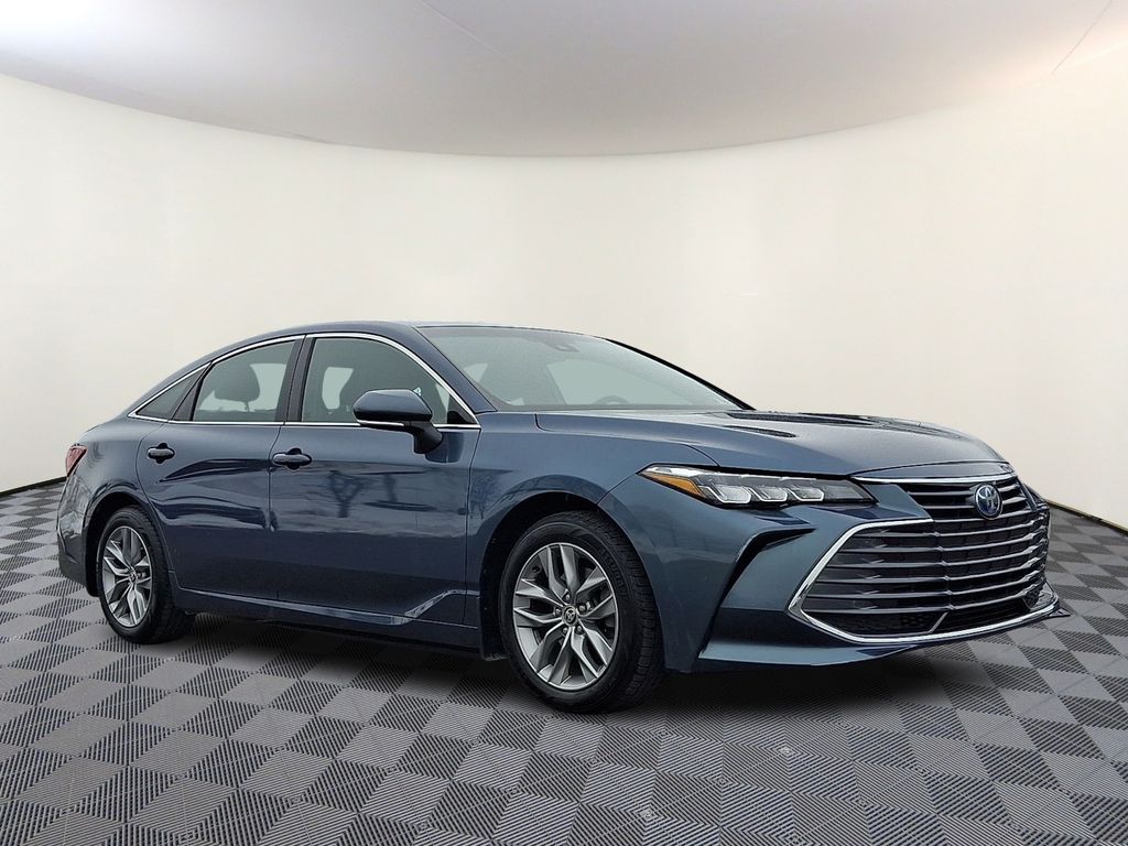 2022 Toyota Avalon XLE