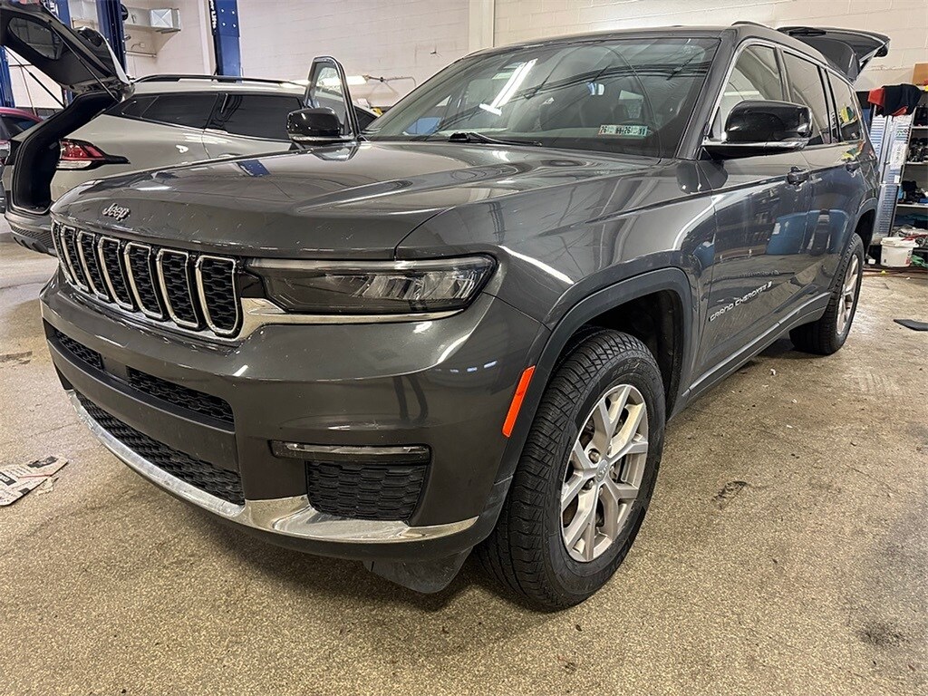 2021 Jeep Grand Cherokee Limited photo 2
