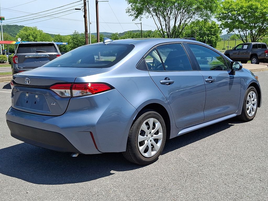 2024 Toyota Corolla LE - Photo 9