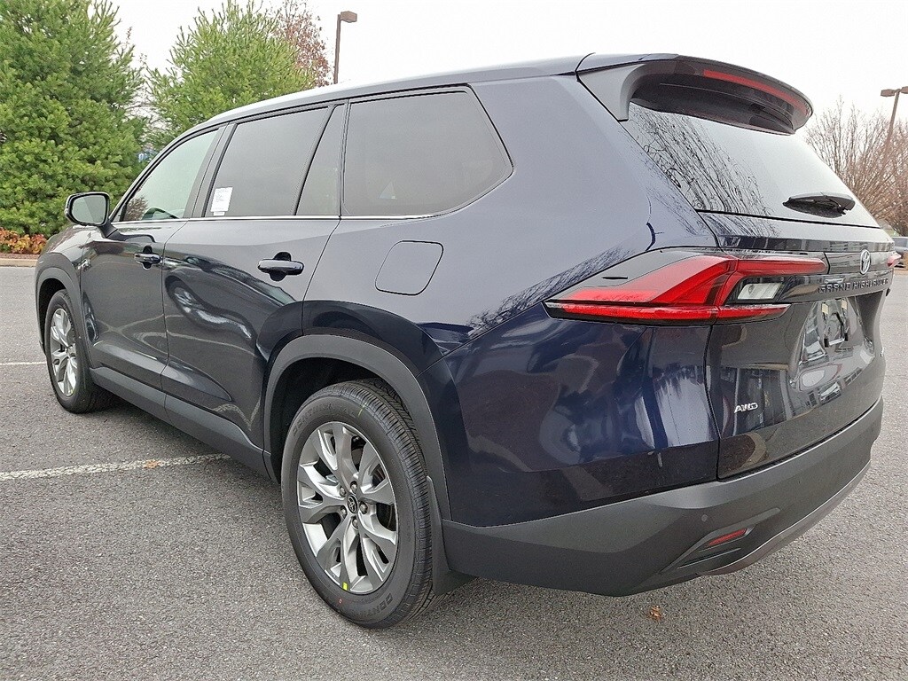 2026 Toyota Grand Highlander Limited photo 3