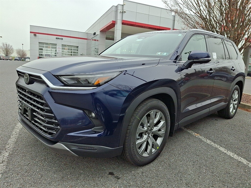 2026 Toyota Grand Highlander Limited photo 2