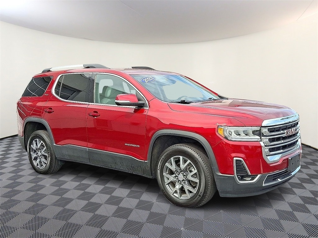 2023 GMC Acadia SLT's photo