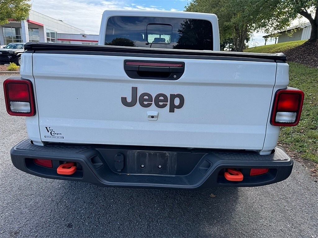 2021 Jeep Gladiator Mojave photo 2