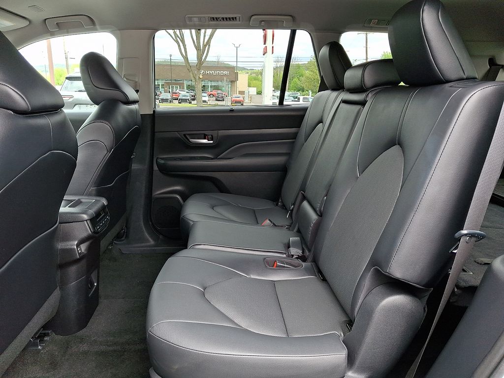 2024 Toyota Grand Highlander XLE - Photo 12