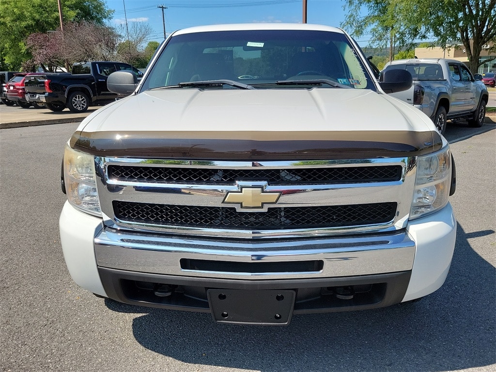 Used 2011 Chevrolet Silverado 1500 LT with VIN 1GCRKSEA7BZ178095 for sale in Muncy, PA