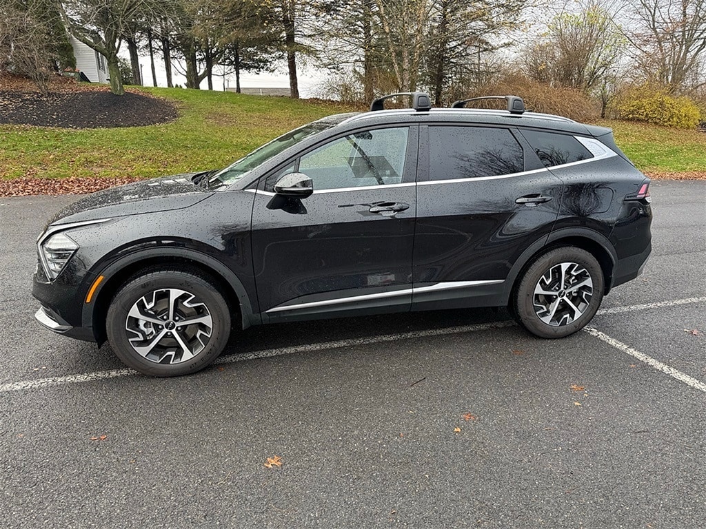 Used 2025 Kia Sportage Hybrid EX SUV