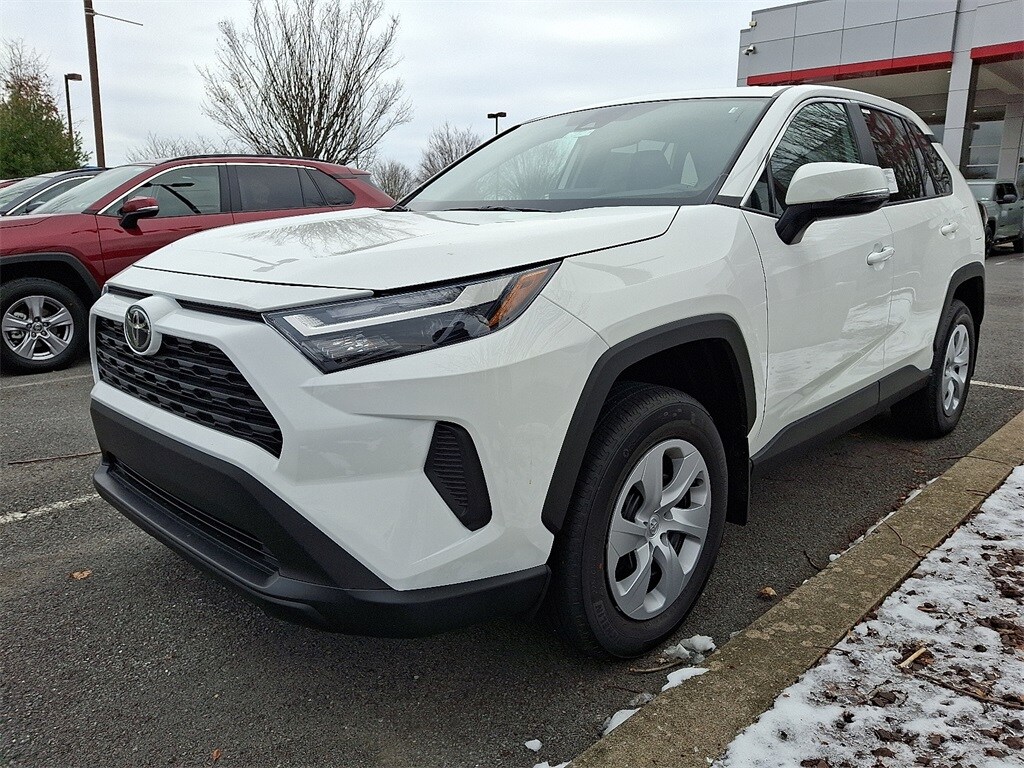 2025 Toyota RAV4 LE Sport photo 3