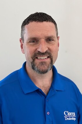 Staff member Travis Hess from ID_18999866d7a9