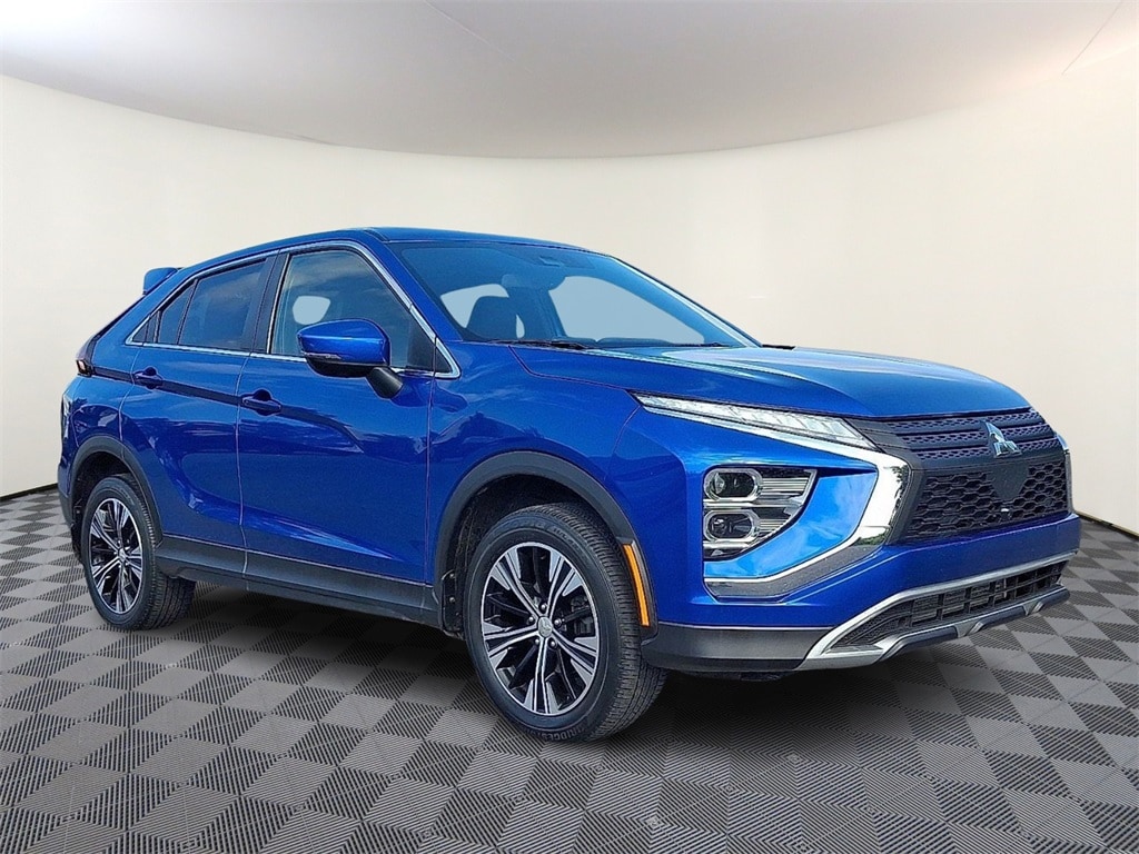 2022 Mitsubishi Eclipse Cross SEL's photo
