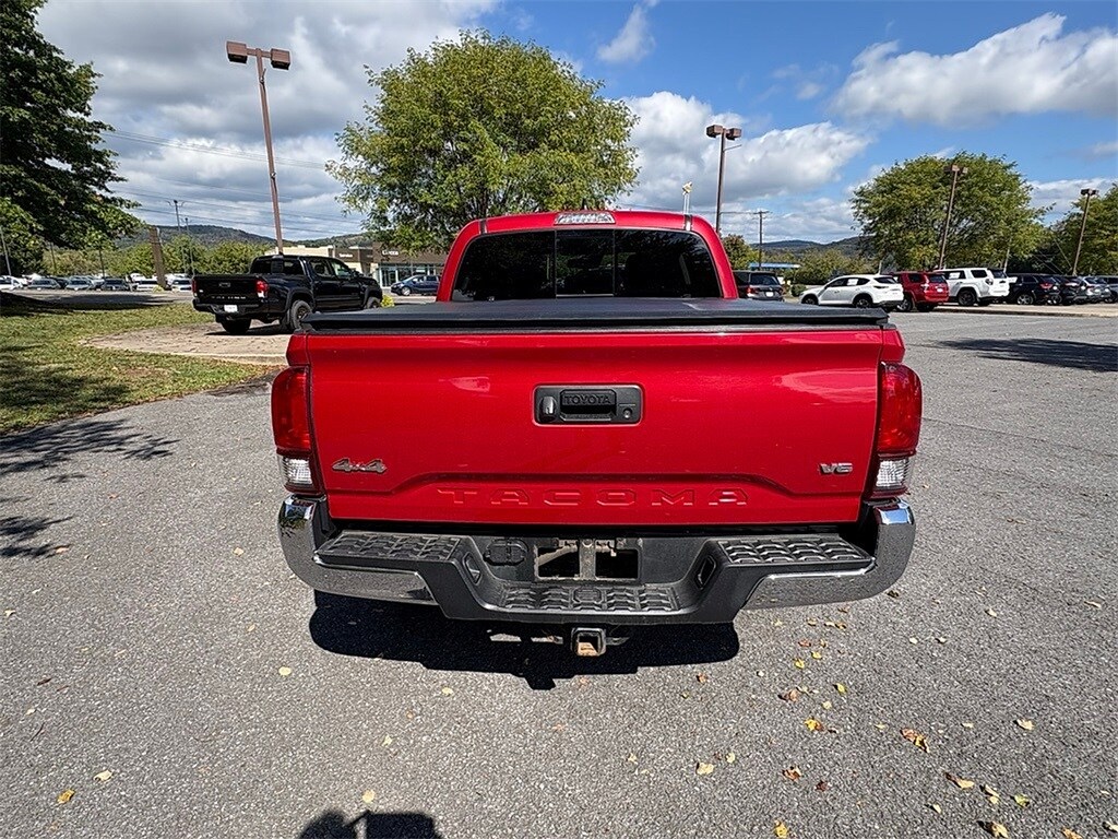 2022 Toyota Tacoma SR5 photo 4