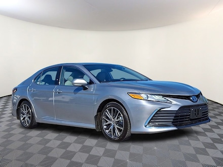 2024 Toyota Camry Hybrid XLE Sedan