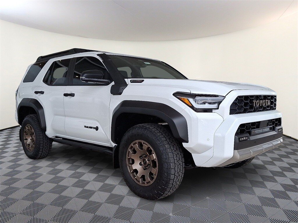 2025 Toyota 4Runner Trailhunter's photo