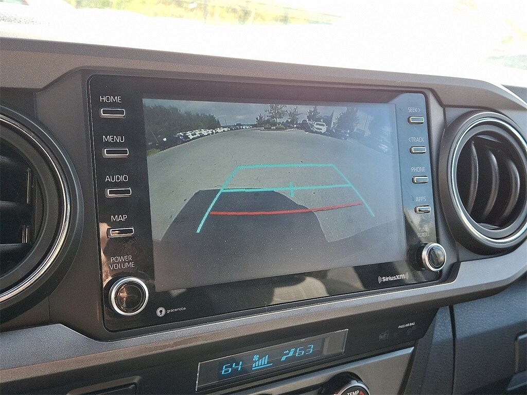2022 Toyota Tacoma TRD Off-Road photo 3