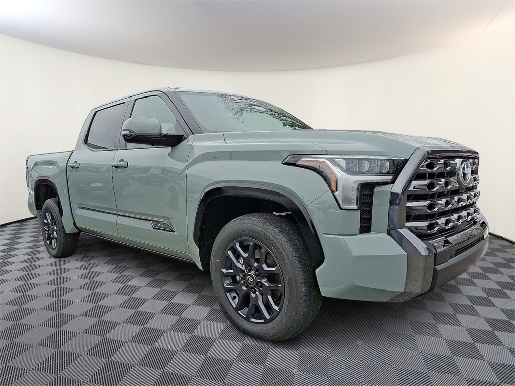 2026 Toyota Tundra Platinum's photo