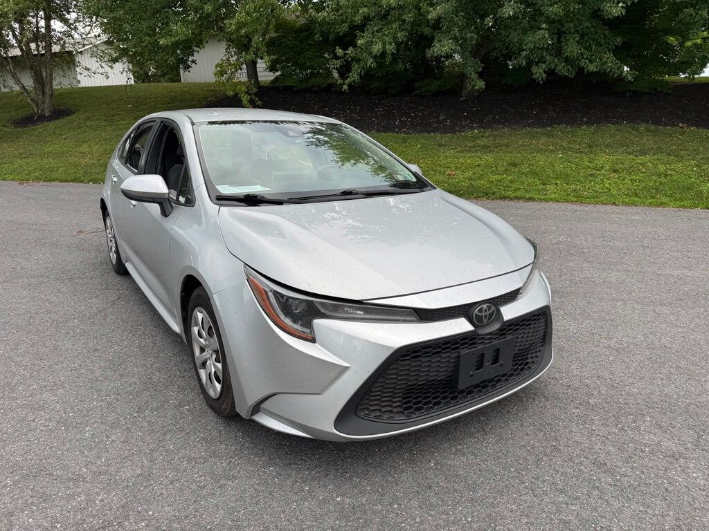Used 2020 Toyota Corolla LE Sedan