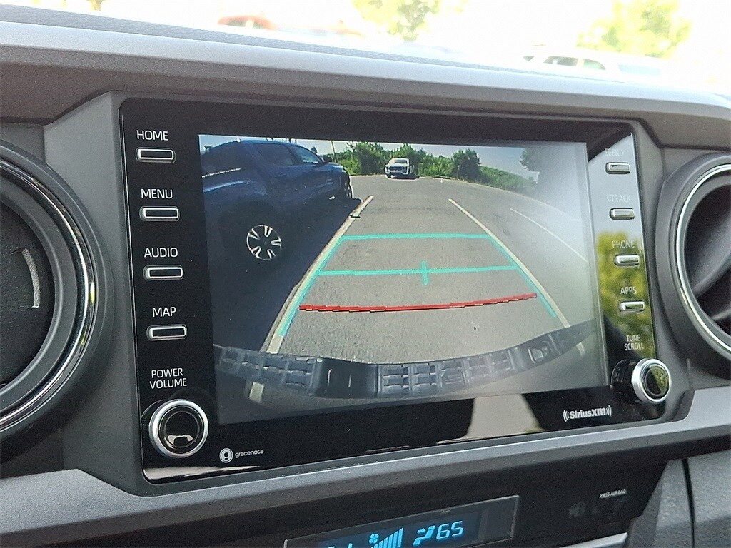 2022 Toyota Tacoma TRD Off-Road photo 3